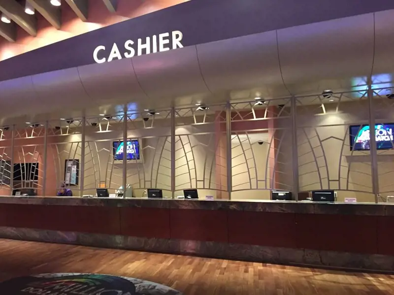 Cashier Palms Casino